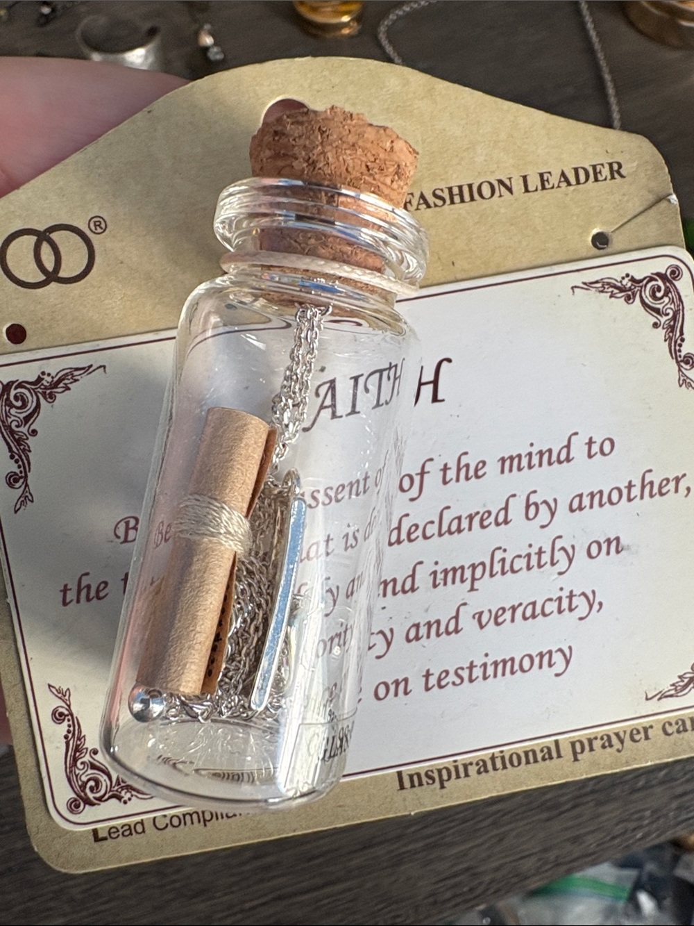 Various items - Picture 11 of 16